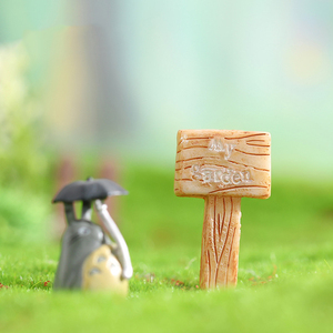Miniatures de panneaux de signalisation routière en résine pour micro-paysages, figurines bonsaï, décorations de pots de fleurs, panneaux décoratifs, et décoration DIY pour jardins féeriques et terrariums de mousse - Product Image 4