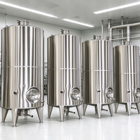 Réservoir en acier inoxydable sanitaire 304 scellé de 500-50000 L avec corps de cuve sous pression pour salle de stockage de bière claire