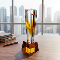 Trofeo de Golf de Cristal Ámbar Personalizado en Oferta - Escultura de Golfista Alado con Base de Bola, Regalo para Ganador de Torneo (Stock Limitado)