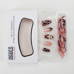 Uñas postizas de color sólido con degradado, lámina dorada, estampado de leopardo y perlas, puntas de uñas postizas para manicura DIY de moda, venta al por mayor. - Product Image 6