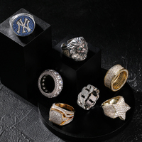 KRKC Modischer Iced-Out 925 Sterling Silber Ring für Männer Hip-Hop-Schmuck mit Individueller Gravur O-Form Edelstein Sterling Silber Ring für Herren