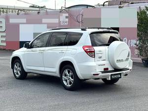 Toyota RAV4 2.4 <span class=keywords><strong>Luxe</strong></span> Automatique d'occasion 2011 – SUV Japonais, Conduite à Gauche, Moteur Puissant, Confort Premium, Spacieux, <span class=keywords><strong>Voiture</strong></span> Familiale - Product Image 6