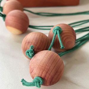 Bolas de Madera de Cedro Rojo con Cuerda y Logotipo Personalizable, 3.4 cm, Diseño Moderno, Multifuncionales para Almacenamiento de Armarios y Zapatos, Regalos Promocionales - Product Image 4