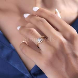 Anillos de oro Michael Diamond de Sleek Stonewels Elegancia atemporal original con joyería fina de diamantes brillantes - Product Image 2