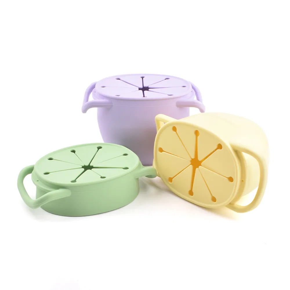 Toddler Baby Training Products Food Storage Folding Snack Container Catcher Collapsible Silicone Snack Cup With Strap