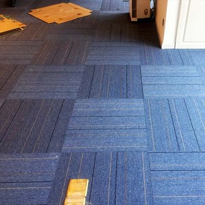 100% PP đa cấp giải pháp nhuộm Thảm gạch với PVC ủng hộ - Product Image 1