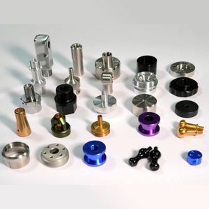 Fabrication sur mesure de tôles en acier inoxydable par l'usine GT Brand, pièces métalliques estampées, services de découpe laser de métal sur mesure, pliage. - Product Image 3