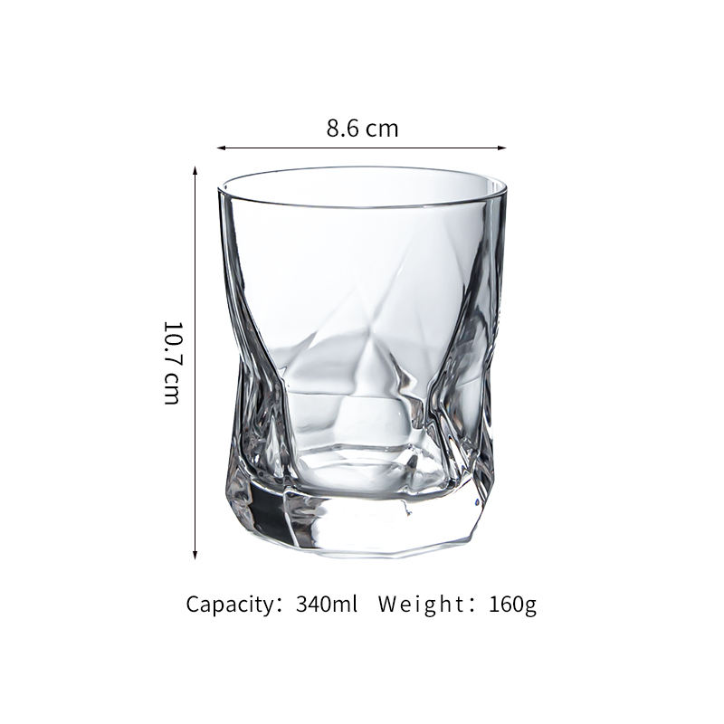 แก้วทรงเรขาคณิตขนาดกลาง