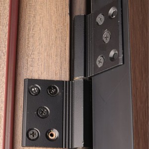Porte en bois massif minimaliste avec surface finie et design à ouverture latérale - Product Image 3