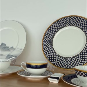 Vajilla de Porcelana de Estilo Europeo Moderno Personalizada OEM/ODM, Juegos de Vajilla de Cerámica de Hueso de China, Platos para Servir en Restaurantes - Product Image 2