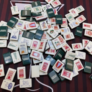 Juego de Fichas de Mahjong Americano de Alta Gama, Diseño Moderno para <span class=keywords><strong>4</strong></span> Jugadores, Juego de Fichas Empire State <span class=keywords><strong>of</strong></span> Mahj |   Juego de Mahjong de Lujo |   Maison Mahj - Product Image 5