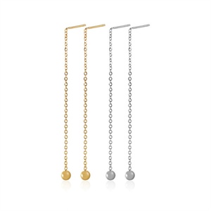 Pendientes de Borla Populares con Baño de Oro PVD de 18k y Cuentas Redondas - Product Image 5