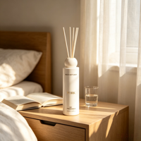 Bouteille diffuseur de parfum 200 ml avec fond épais, impression couleur personnalisée, pulvérisateur à pompe, bouchon et bâtonnets en fibre