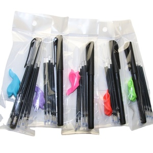 2026 1 Penna 5 <span class=keywords><strong>Ricariche</strong></span> 1 Impugnatura Inchiostro Invisibile Evanescente Penna per Calligrafia e Tracciatura a Inchiostro Auto-Evanescente <span class=keywords><strong>Ricariche</strong></span> Magiche <span class=keywords><strong>Cancellabili</strong></span> <span class=keywords><strong>Penne</strong></span> Evanescenti - Product Image 1
