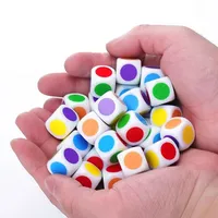 Dados Acrílicos Blancos D6 de 16 mm con Temática Matemática Educativa Personalizables al por Mayor, con Puntos de Colores para Entusiastas de los Juegos y Organizadores de Eventos