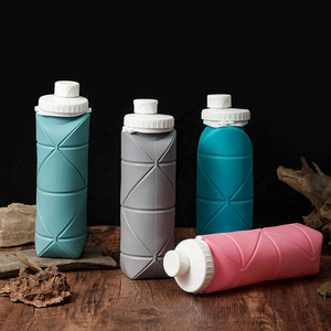 Botella de Agua Plegable de Silicona, Portátil, a Prueba de Fugas, de Grado Alimenticio, Libre de BPA, para Viajes al Aire Libre, con Logotipo Personalizado - Product Image 2