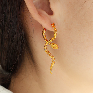 Pendientes de aro con forma de serpiente, chapados en oro de 18 quilates, de acero de titanio, pendientes colgantes de moda para mujer, diseño geométrico con forma de animal EH94 - Product Image 4