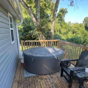 2025 nouvelle piscine <span class=keywords><strong>de</strong></span> spa gonflable ronde <span class=keywords><strong>jacuzzi</strong></span> gonflable extérieur bain à remous Spa bain à remous avec accessoires pour la maison jardin d'arrière-cour - Product Image 1