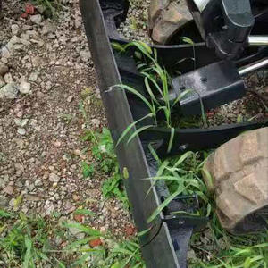 Mini-excavatrice Bobcat E20 d'occasion, 2 tonnes, excavatrice compacte à chenilles, bon état - Product Image 6