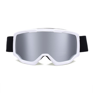 Gafas de Esquí de Doble Capa Antivaho con Lentes de PC para Deportes de Invierno al Aire Libre para Todos - Product Image 2