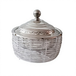 Plat de service alimentaire en acier inoxydable et en fer, design antique, pour buffet, fabriqué en Inde - Product Image 1