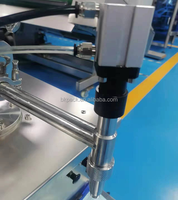 Machine de remplissage verticale pneumatique manuelle haute performance pour pâte de tomate avec trémie à valve rotative