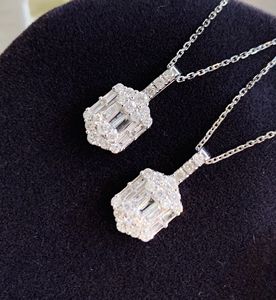 Collar de Lujo Xinfly Art Deco con Colgante de Diamantes Regulares de 0.36 Ct en Oro Blanco de 18k - Product Image 3