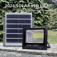 Projecteurs solaires LED intelligents à détection de lumière, construction ABS IP67 pour usage extérieur, détection automatique du crépuscule