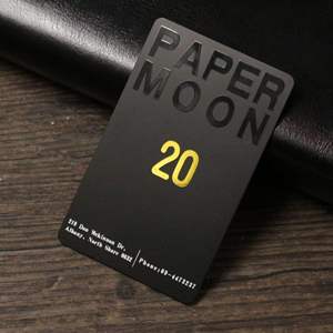 Carte de visite personnalisée de luxe en métal noir mat avec puce <span class=keywords><strong>NFC</strong></span> intelligente, fréquence 13,56 MHz, cartes de contrôle d'accès - Product Image 1