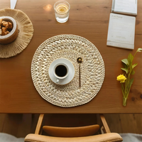 Sous-plat rond moderne et minimaliste en écorce de maïs tressée, résistant à la chaleur, pour table à manger, accessoires de mariage et de maison, dessous de plat
