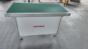 Máquina de Coser Industrial RONMACK RM-902 con Mesa de Banda Transportadora Sincrónica, Puntada Recta, Computarizada, Nueva, para Uso Doméstico - Product Image 3