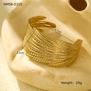Nouveaux bracelets en acier inoxydable plaqué de haute qualité Bracelets de manchette à feuilles multicouches Bracelets de mode simples Bracelets pour femmes filles - Product Image 6