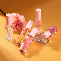 Gloss à lèvres transparent avec effet repulpant et brillance intense