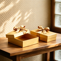Boîte cadeau élégante en or avec ruban, boîte en papier rigide personnalisée pour l'emballage de chocolats et de cosmétiques pour les fêtes