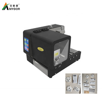Machine d'impression d'étiquettes multifonctionnelle Imprimante d'étiquettes volantes personnalisées pour le contenu des étiquettes de vêtements Logo de marque