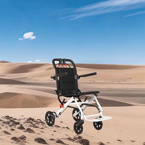 5.5kg耐荷重100kg超軽量ポータブル折りたたみ式高齢者手動車椅子手で走行スクーター - Product Image 1