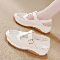 Sabots sportifs à plateforme populaires pour femmes, nouvelle collection été 2026, chaussures polyvalentes pour mamans avec semelles souples et confortables