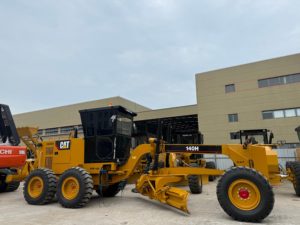 รถเกรดเดอร์ CAT 140H ประสิทธิภาพเสถียร พร้อมริปเปอร์หลังครบชุด สำหรับงานปรับระดับดินและงานก่อสร้างเขื่อน - Product Image 2