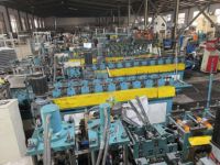 Étagères d'entrepôt à 3 4 5 niveaux Étagères de rangement à usage intensif Étagères métalliques pour entrepôt à prix d'usine