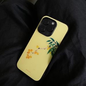 Funda Plegable para Teléfono de Estilo Chino, Original, de TPU+PC, con Protector de Cámara y Correa para el Teléfono, para 15/14/13 Pro/i17 Pro, Diseño de Astronauta - Product Image 2