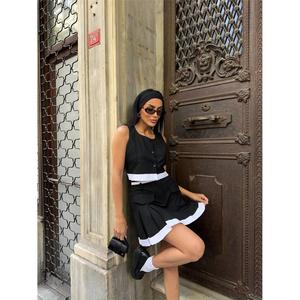 Set Gilet a Righe e Gonna da <span class=keywords><strong>Tennis</strong></span> Misela in Poliestere Nero, Outfit Femminile alla Moda - Product Image 5