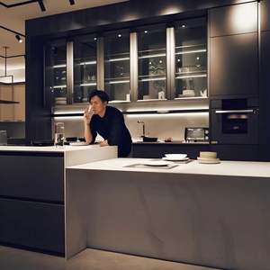 Armoire de cuisine modulaire, luxe moderne, cuisine complète, îlot, bois massif, garde-manger, armoires de cuisine personnalisées, ISO9001 - Product Image 1