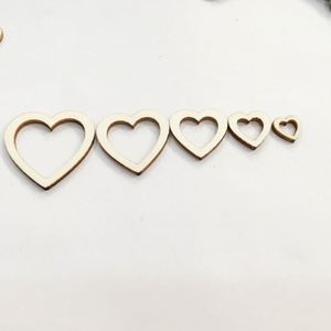 Cœurs en bois personnalisés de 10-30 mm, écologiques, non finis, pour la décoration de la maison, la Saint-Valentin, les mariages et les loisirs créatifs - Product Image 2