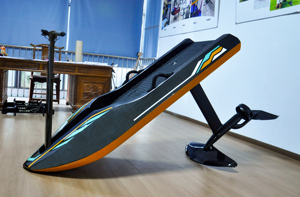 Tabla de Surf Eléctrica Profesional de Fibra de Carbono de 8000W con Ala Delantera de 2.1m y 120min de Autonomía - Product Image 4
