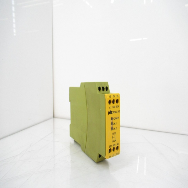 Plc Pnoz-x2-2s 774303 Safety Relay, 230v Ac Warehouse Industrial Automation Controller for Warranty Product