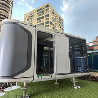 Capsule spatiale moderne en acier étanche, maison préfabriquée modulaire, mini-pod de vie pour hôtel, gîte, appartement ou complexe hôtelier