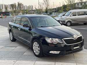 2013 <span class=keywords><strong>Skoda</strong></span> Superb 1.4T Turbo essence voiture conduite à gauche toit ouvrant sièges en cuir caméra arrière pour adultes R16 taille de pneu stock foncé - Product Image 2
