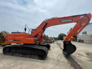 Excavatrice sur chenilles DOOSAN DX140LC d'occasion, 14 tonnes, hydraulique, faible nombre d'heures de travail, pour l'extraction aurifère, la construction routière, exportation - Product Image 5