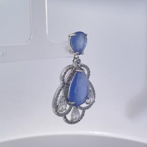 Boucles d'oreilles pendantes classiques de luxe pour femmes Tianyu Gems, plaquées or blanc, zircon bleu en forme de poire - Product Image 6