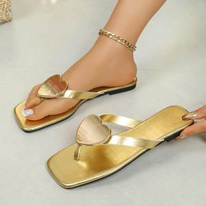 T19-1 Tongs de haute qualité pour femmes, nouvelles chaussures de plage d'extérieur en forme de pêche pour filles, chaussures à clip tendance pour femmes - Product Image 1